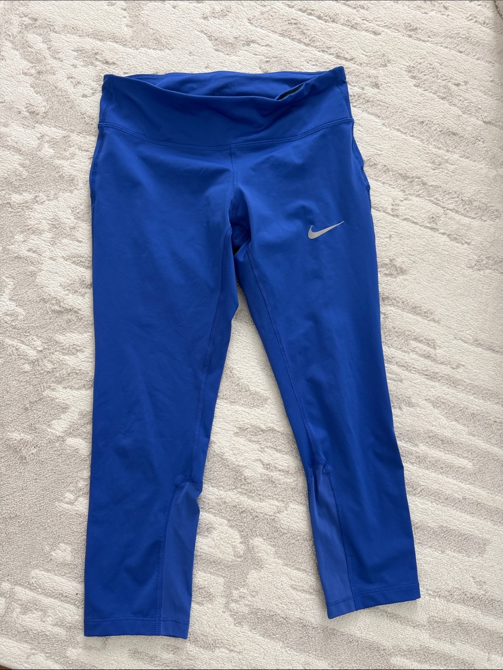 Nike Girls' Blue Athletic Capri Leggings